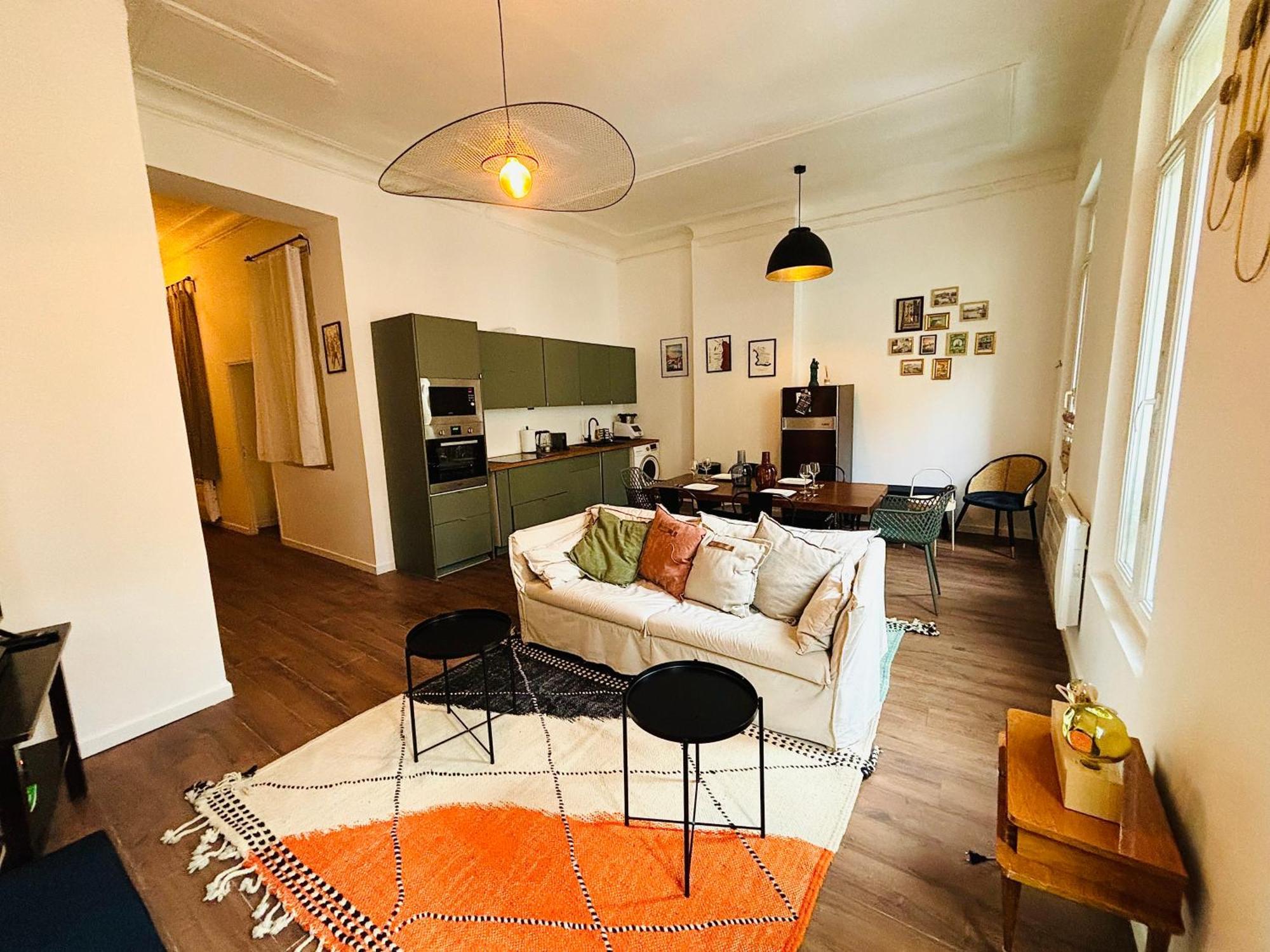 Grand T4 Au Coeur De Marseille Apartment Luaran gambar
